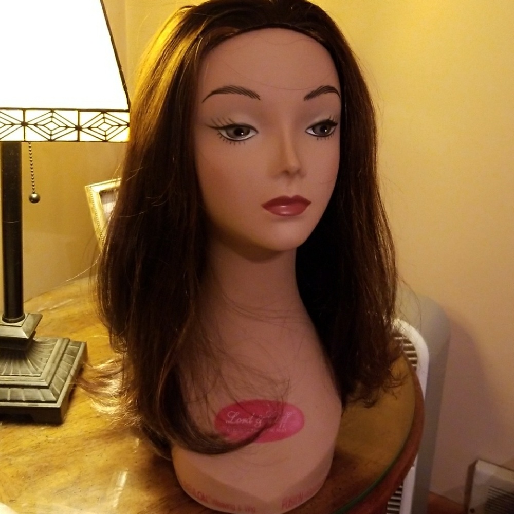 "NEW ZURY BROWN GOLD HALF WIG"!!!💕